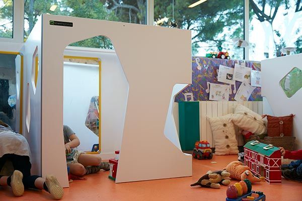 Cabane interieur pour jardin d'enfants